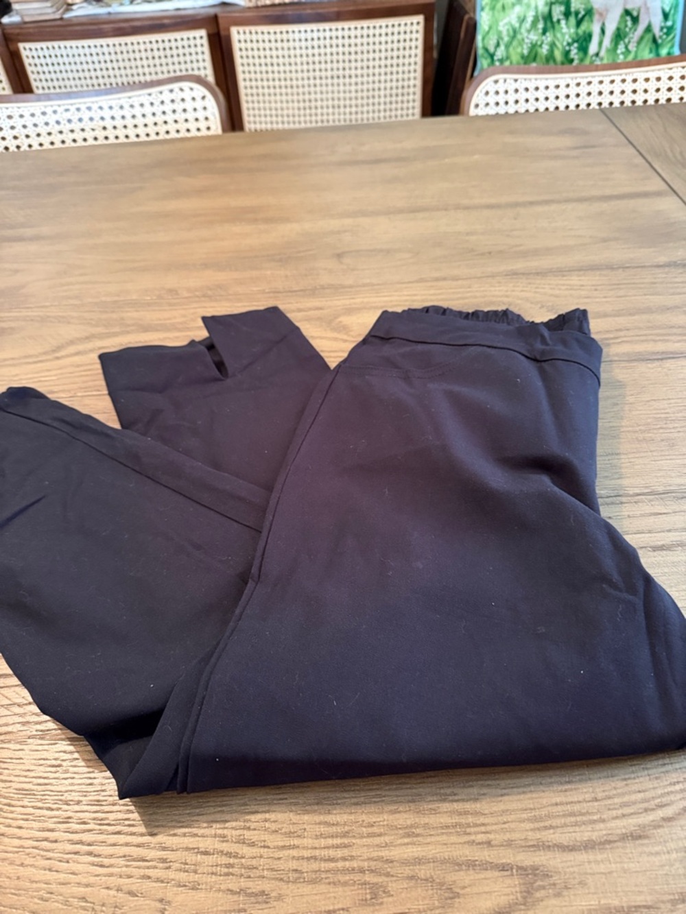 Isaac Mizrahi 24/7 Strtch Crop Pants Back Slit Hem-Black-Petite 6P